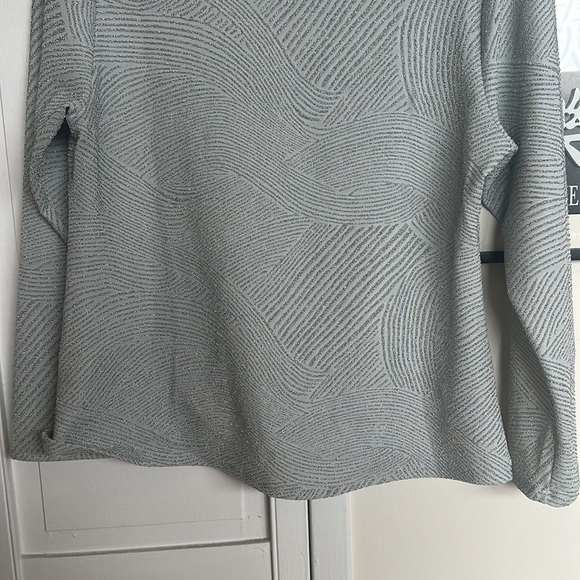 Sparkly long sleeve - Picture 7 of 8